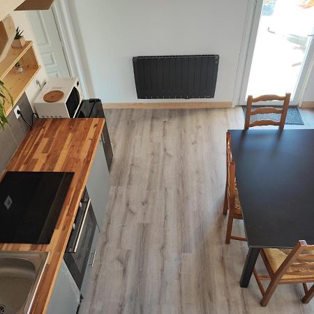 Petit Coin De Bonheur Studio Neuf Avec Terrasse Et Parking Prive A 5Mins Du Centre-Ville La Mure  Kültér fotó
